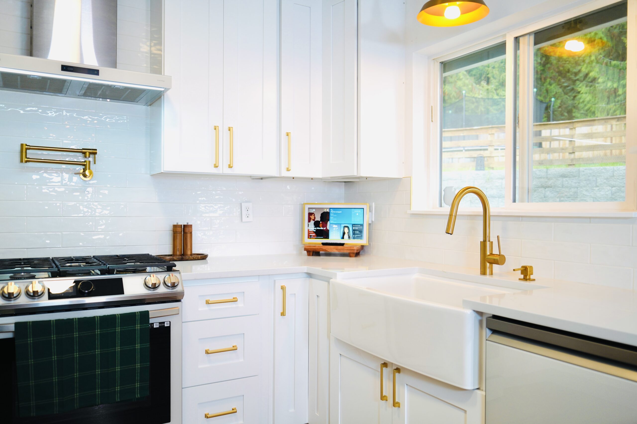 Finished kitchen remodeling details