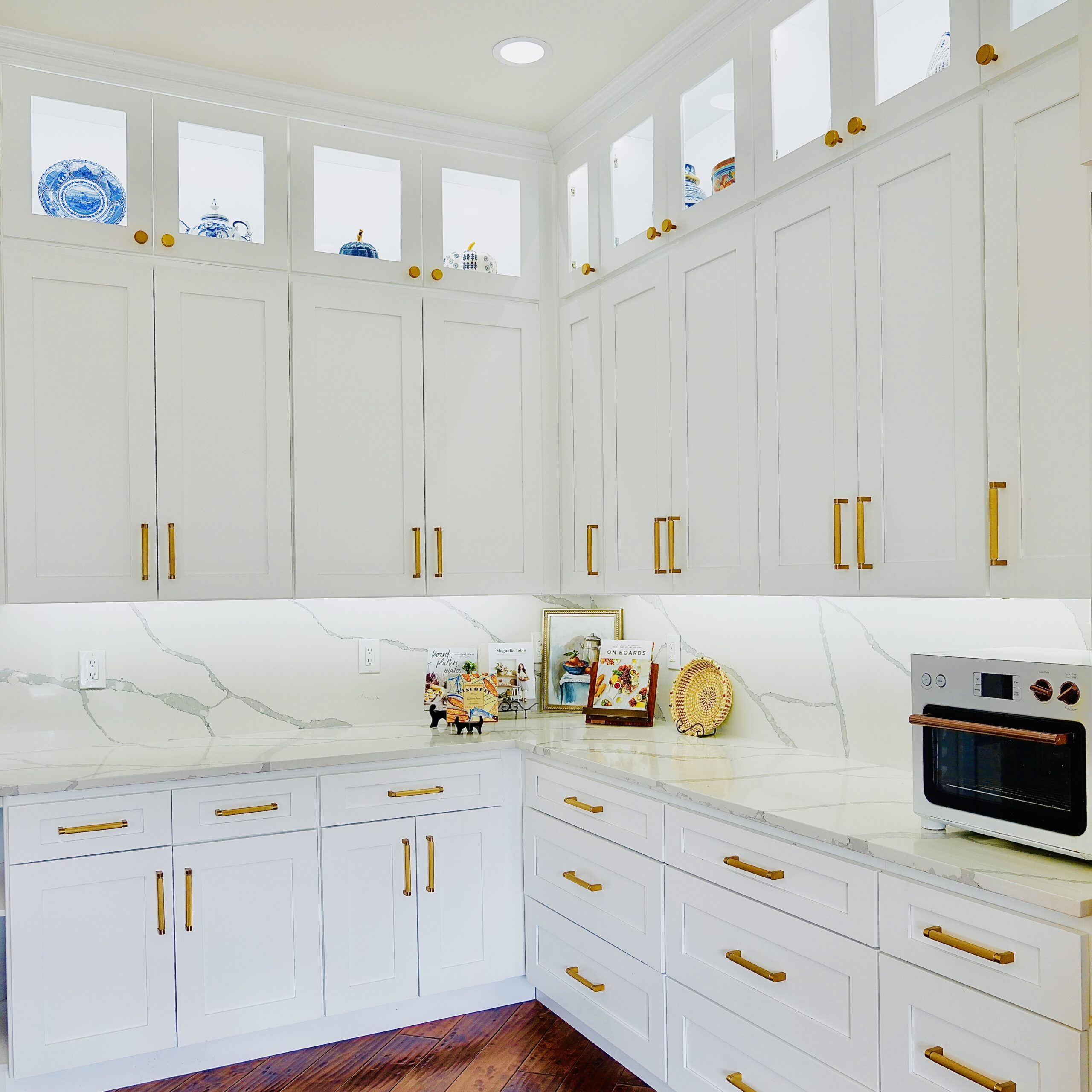 Contemporary kitchen remodeling project